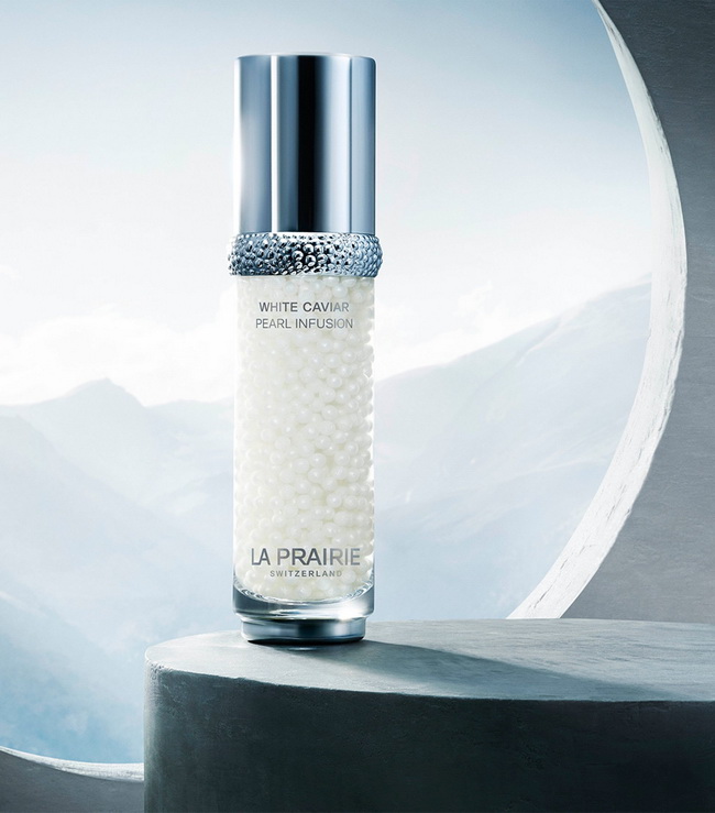 La Prairie White Caviar Pearl Infusion ไซส์จริง 30 ml. สกินแคร์ชั้นสูงจากสวิสเซอร์แลนด์ ที่สุดแห่งเซรั่มเพิ่มความขาว กระจ่างใสและกระชับผิวในหนึ่งเดียว ด้วยอานุภาพแห่งไข่มุกคาเวียร์สีทอง สายพันธุ์ที่หายากที่สุด ช่วยลดเลือนจุดด่างดำที่เกิดจากวัย รอยแดง รอยด