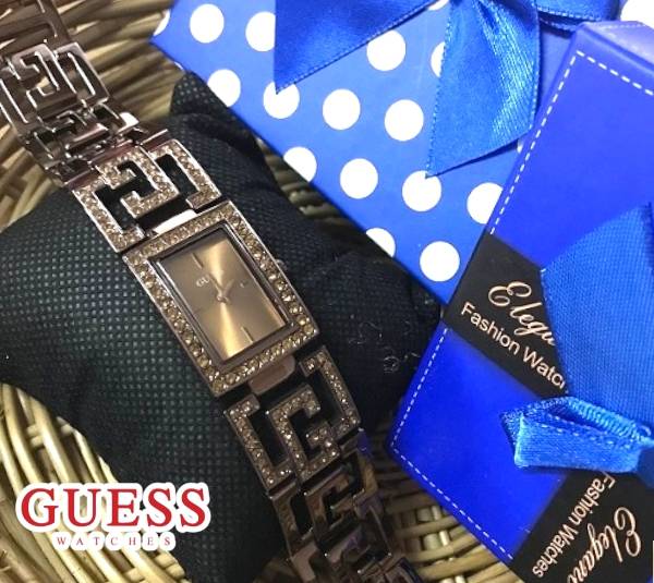 ** พร้อมส่ง ** นาฬิกาข้อมือแฟชั่น แบรนด์ สายเลส สีน้ำตาล ( Guess )