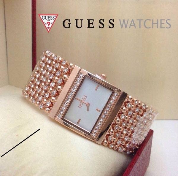 ** พร้อมส่ง ** นาฬิกาข้อมือแฟชั่น แบรนด์ สายเลส สี Rose Gold ( Guess )