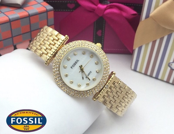 ** พร้อมส่ง ** นาฬิกาข้อมือแฟชั่น แบรนด์ สายเลส สีทอง ( Fossil )