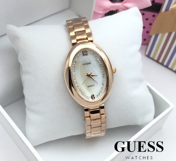 ** พร้อมส่ง ** นาฬิกาข้อมือแฟชั่น แบรนด์ สายเลส สี Rose Gold ( Guess )