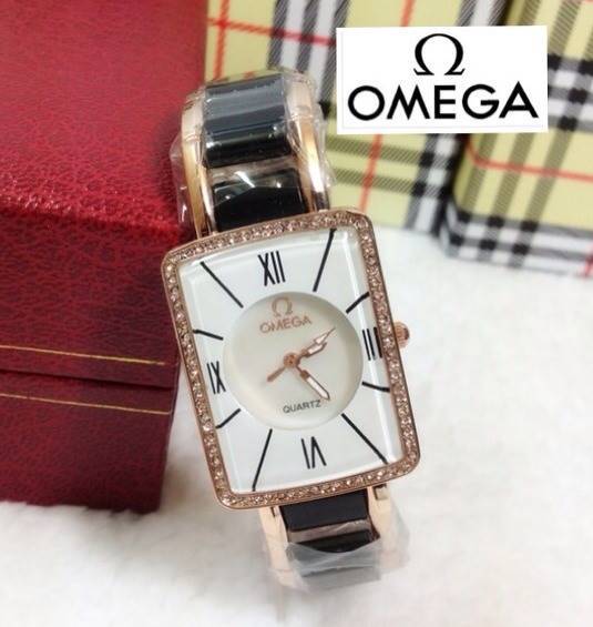 ** พร้อมส่ง ** นาฬิกาข้อมือแฟชั่น แบรนด์ สายเลส สี Rose Gold สลับพลาสติก สีดำ ( Omega )