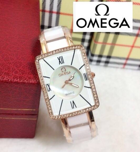 ** พร้อมส่ง ** นาฬิกาข้อมือแฟชั่น แบรนด์ สายเลส สี Rose Gold สลับพลาสติกสี ขาว ( Omega )