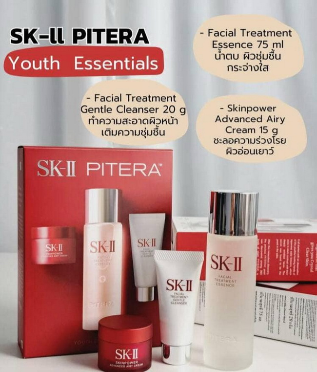 เซต SK-II Pitera Youth Essentials Set 3 ชิ้น เริ่มต้นมีผิวกระจ่างใส เรียบเนียน กับชุดบำรุงผิวกับไอเท็มขายดี เปลี่ยนผิวหมองคล้ำให้กระจ่างใสดุจคริสตัล ด้วยเซตผลิตภัณฑ์ 3 ชิ้นประกอบด้วยผลิตภัณฑ์ไอคอนิคจาก SK-II Pitera Facial Treatment Essence มาพร้อมกับของขว