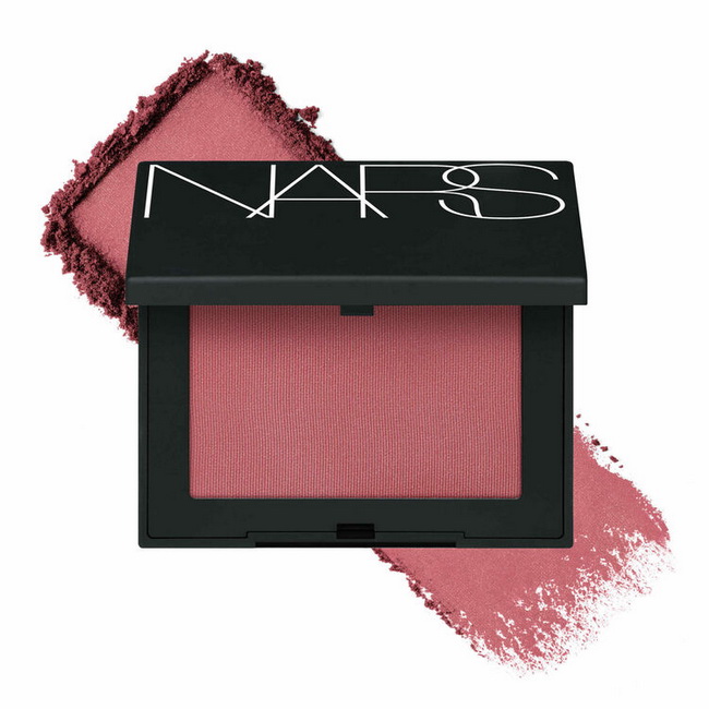 NARS Blush Dolce Vita 4.8 g. บลัชออนยอดนิยมของนาร์สโฉมใหม่พร้อมสูตรที่ดีกว่าเดิมติดทนนานสูงสุด 16 ชั่วโมง โทนสีชมพูกุหลาบแมตต์