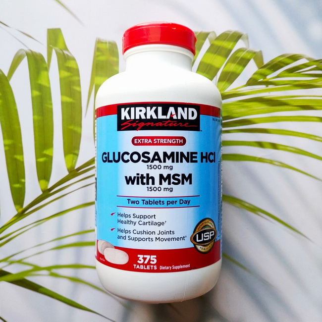 Kirkland Signature Glucosamine HCI 1500 mg with MSM 1500 mg 375 Tablets วิตามินบำรุงกระดูก บรรเทาปัญหาไขข้อเสื่อม เพิ่มความแข็งแรงไขข้อนักกีฬารักษาโรคข้อเข่าเสื่อม โดยช่วยลดอาการปวดไขข้อ เหมาะสำหรับผู้สูงอายุ และ นักกีฬาที่ต้องการเพิ่มความแข็งแรงของไขข้อ 