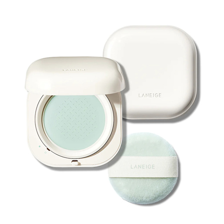 Laneige Neo Essential Blurring Finish Powder 7g. เผยผิวหน้าแมทไร้ความมันกับแป้งฝุ่นเนื้อละเอียด เนื้อแป้งขนาดไมโคร ให้สัมผัสเนียนนุ่มกับผิว มีส่วนผสมที่บำรุงผิวหน้า สีโปร่งแสง ใช้ได้ทุกสีผิว