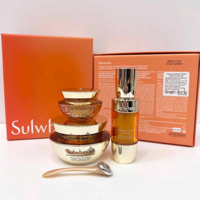 Sulwhasoo Concentrated Ginseng Renewing Eye Cream Set ชุดเซ็ตผลิตภัณฑ์บำรุงผิวรอบดวงตาขนาดไซส์จริง จัดเซ็ทมากับผลิตภัณฑ์ขนาดทดลอง อีก 2 ชิ้น เซรั่มและครีมสูตรสมุนไรโสมเกาหลี